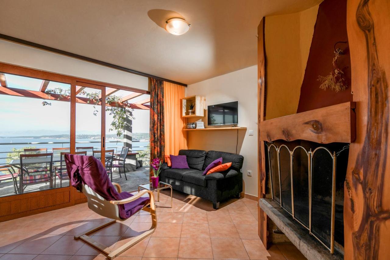 Holiday Home Maslinova Вела-Лука Экстерьер фото